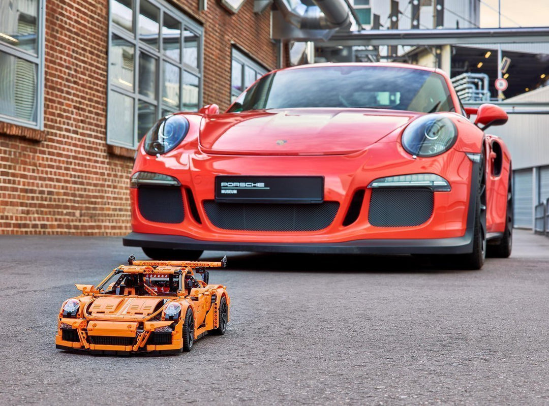 LEGO® Porsche 911 GT3 RS 42056: Its Review