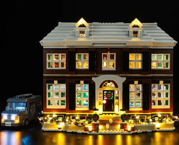Home Alone Lego light kit.