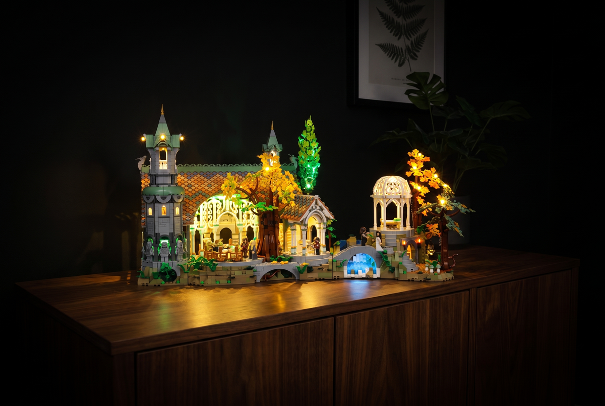Trekking van augustus · LEGO® Rivendell 10316-set + verlichtingsset van Game of Bricks
