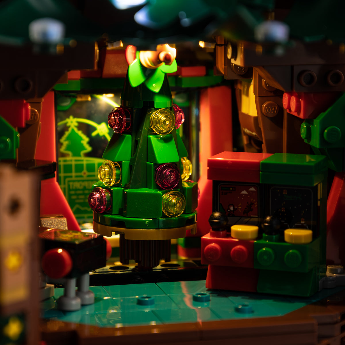 LEGO Family Christmas Tree 41843 Light Kit