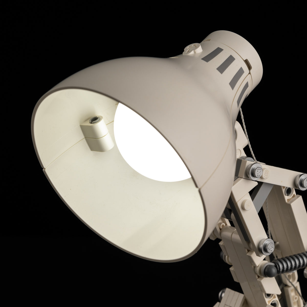 Light Kit for LEGO® Pixar Lamp – Luxo Jr. 21357 (Updated)