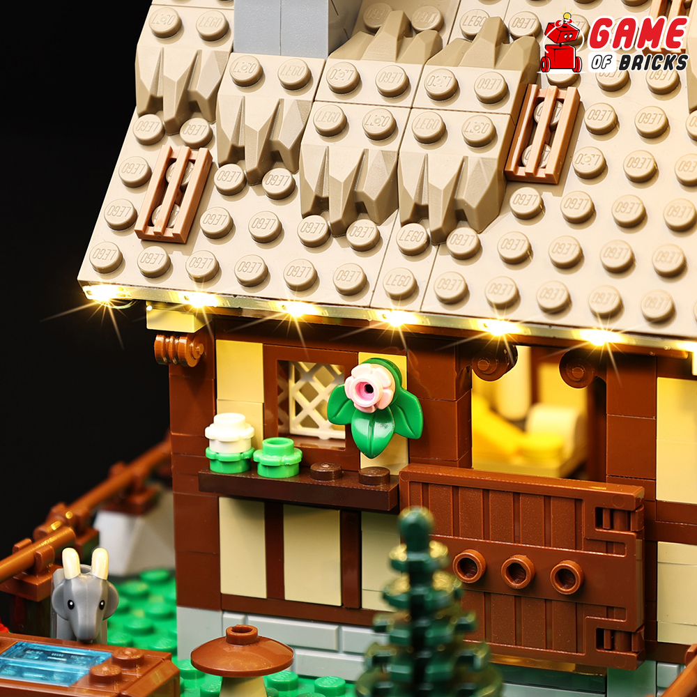 LEGO Medieval Town Square 10332 Light Kit - Main Image