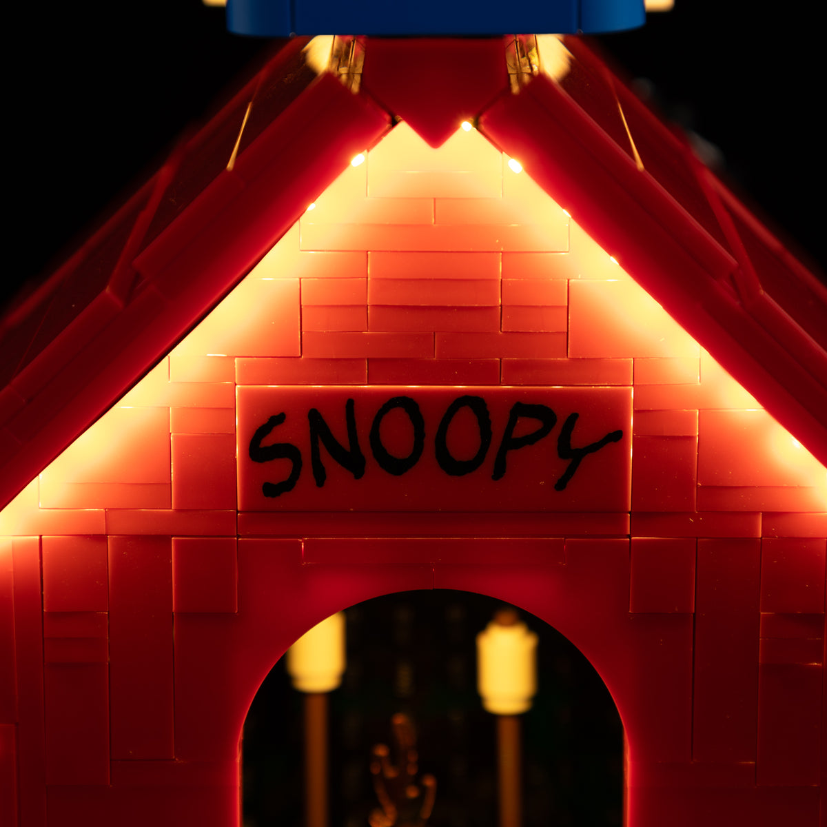 Light Kit for LEGO® Peanuts: Snoopy's Doghouse 21368