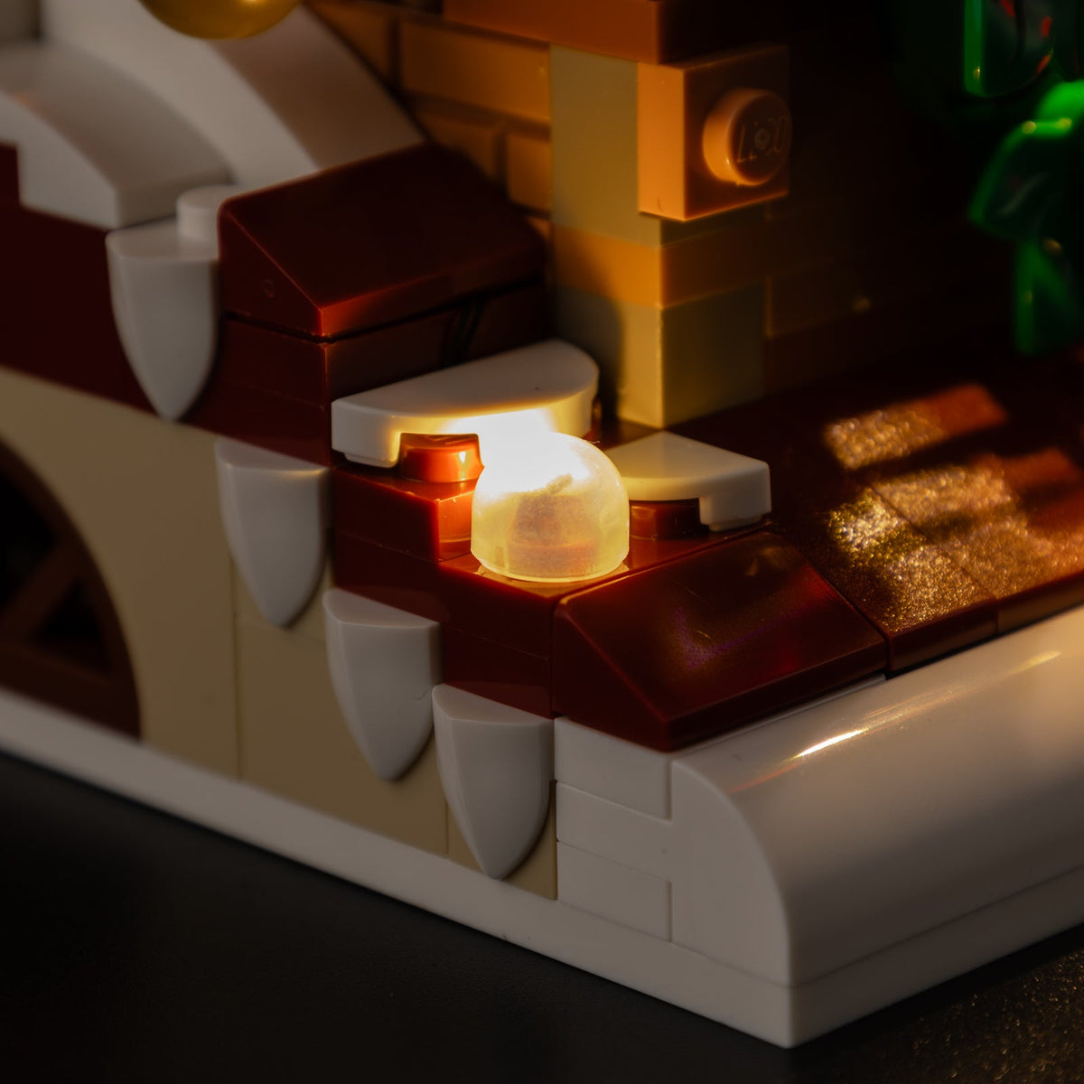 Illuminated LEGO Santa's Holiday Countdown 40874 view 9