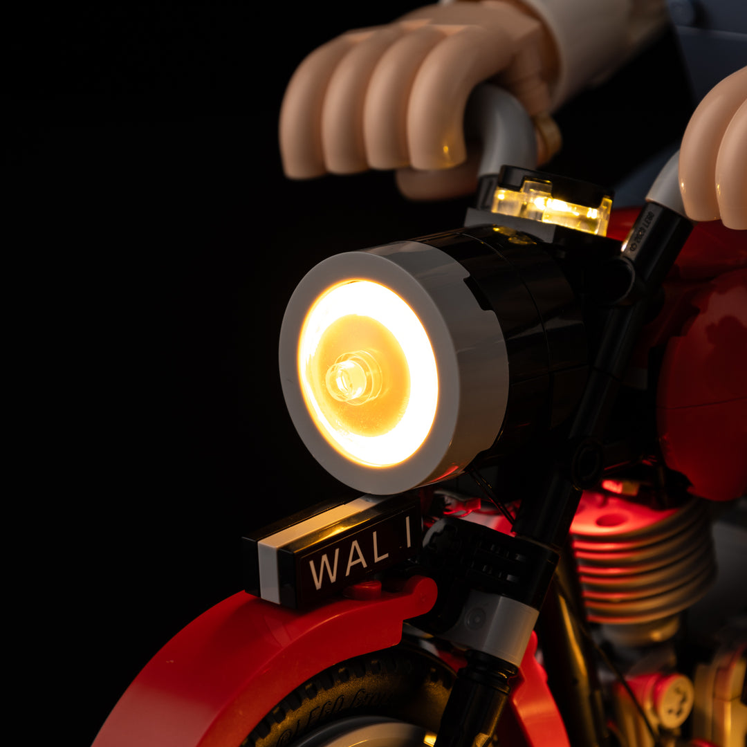Warm-white headlight on the Light Kit for LEGO® Wallace & Gromit 21371