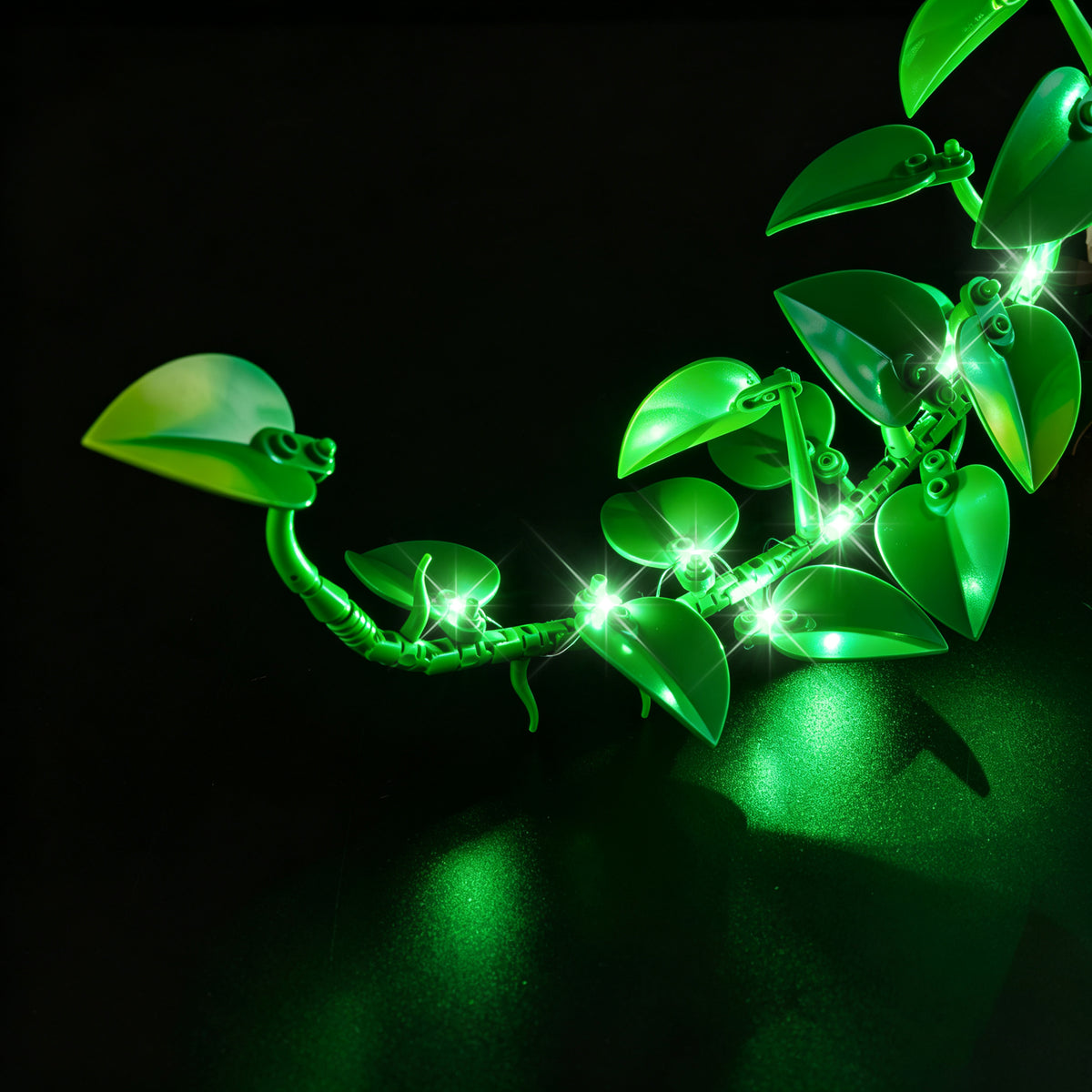 LEGO® Hanging Golden Pothos 11512 Light Kit