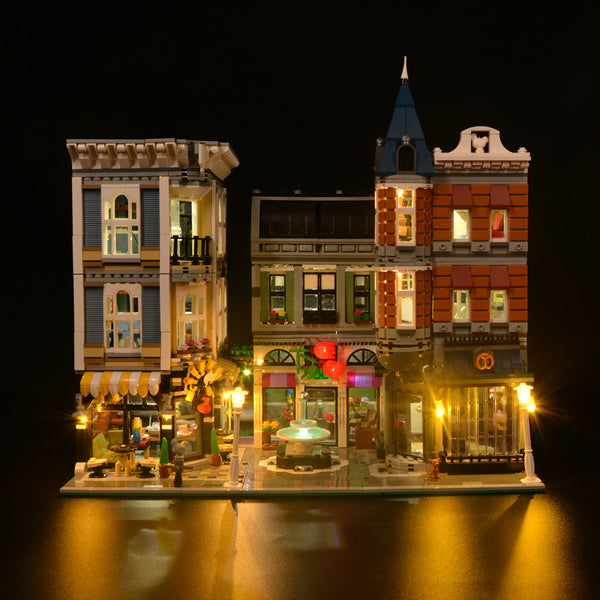 Assembly Square 10255 | Creator Expert | Buy online at the