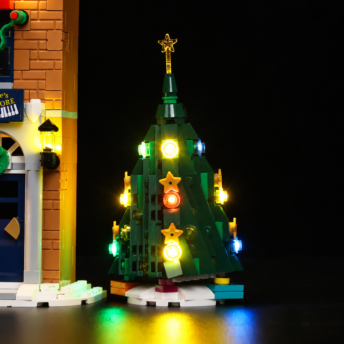 LEGO® Holiday Main Street 10308 light kit: a brighter tree.