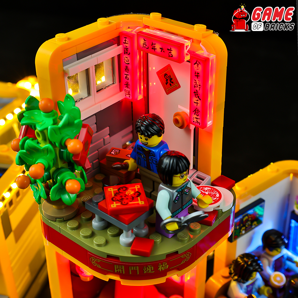 LEGO Lunar New Year Traditions 80108 - Kit de construcción para niños de 8  años en adelante; juego de construcción con 6 escenas festivas y 12