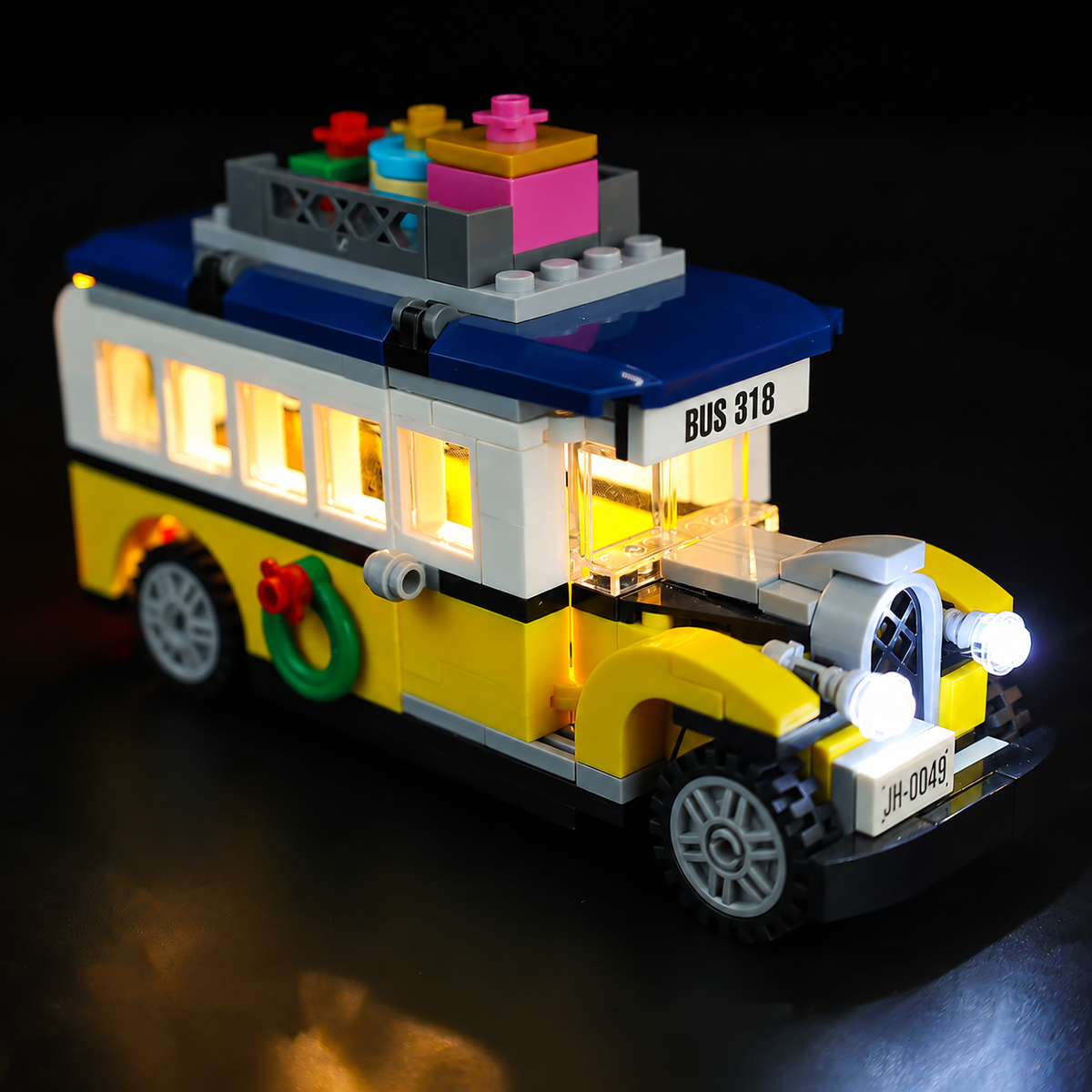 LEGO® Winter Village Station 10259 light kit: gifts on the bus.